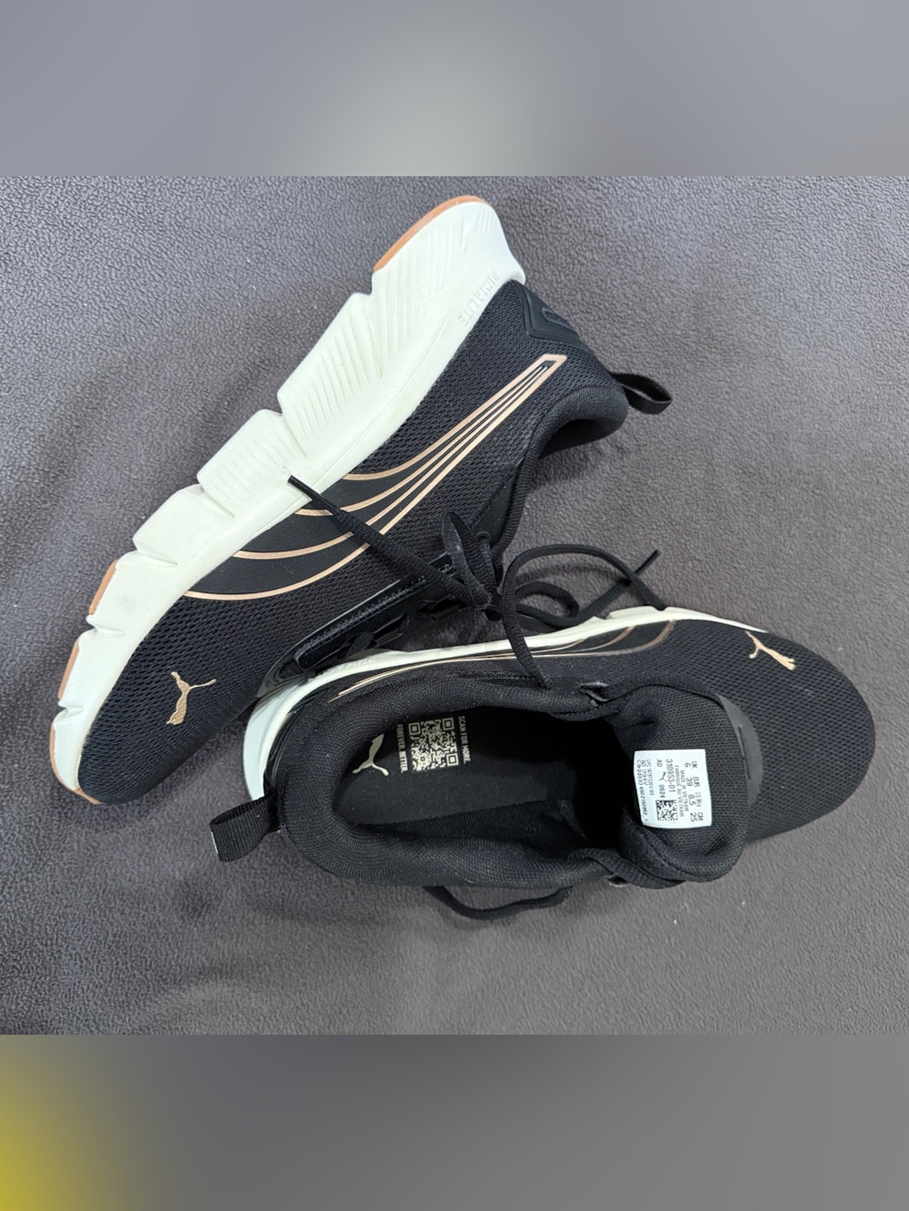 Puma Black Mesh Athletic Running Sneakers Gold Logo - Picture 3 of 4